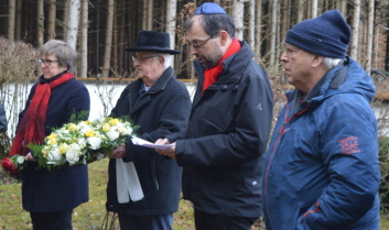 Erste Gedenkrede in Steinholz
